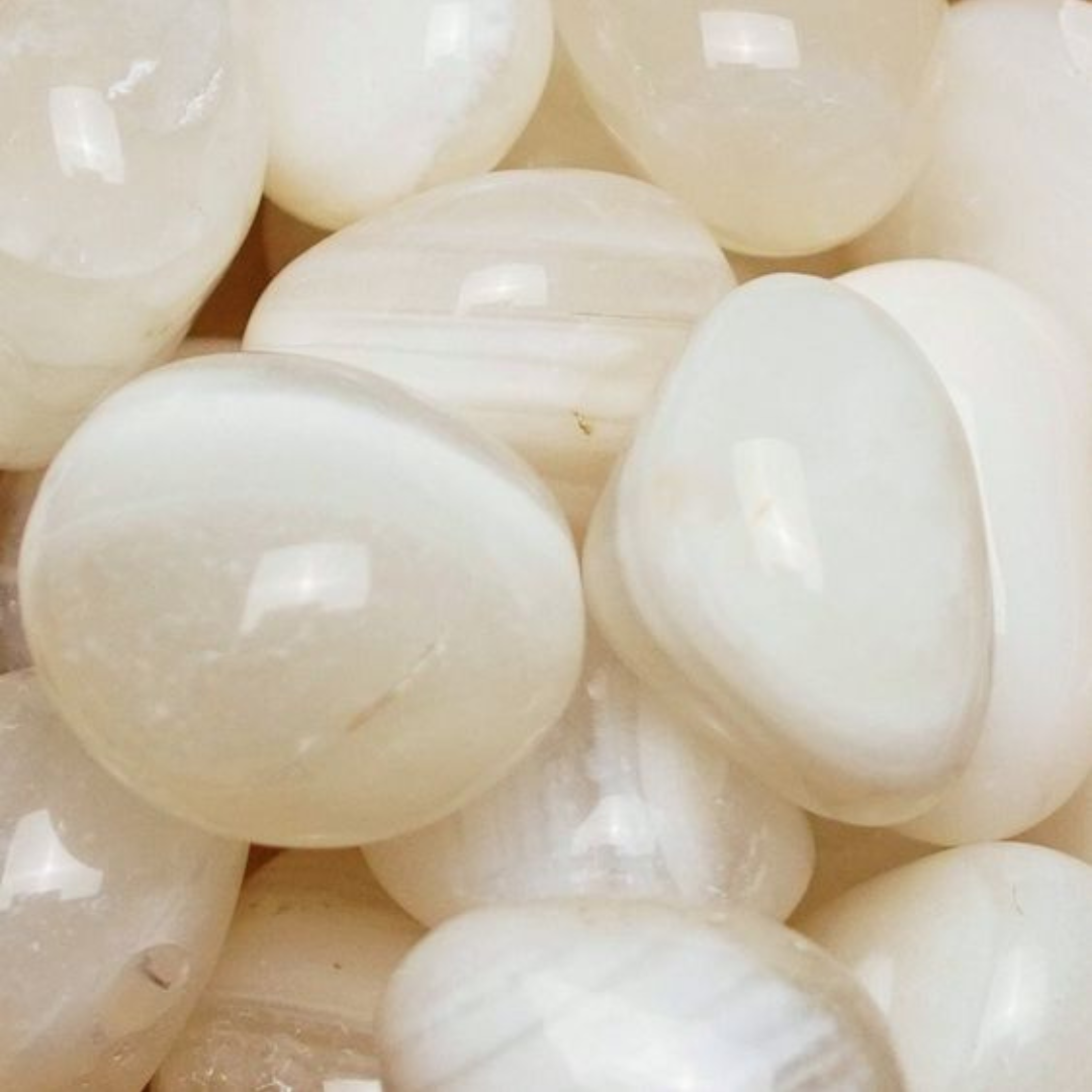 WHITE AGATE